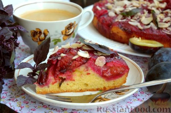 Сливовый пирог-перевёртыш с коньяком