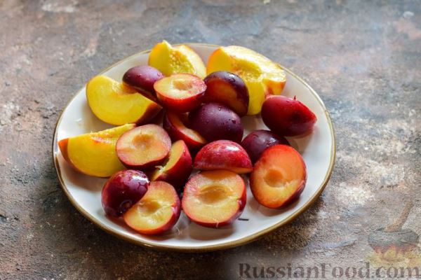 Компот из персиков и слив (на зиму)