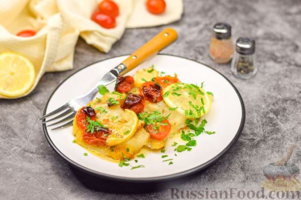 Рыба, запечённая с помидорами черри и лимоном